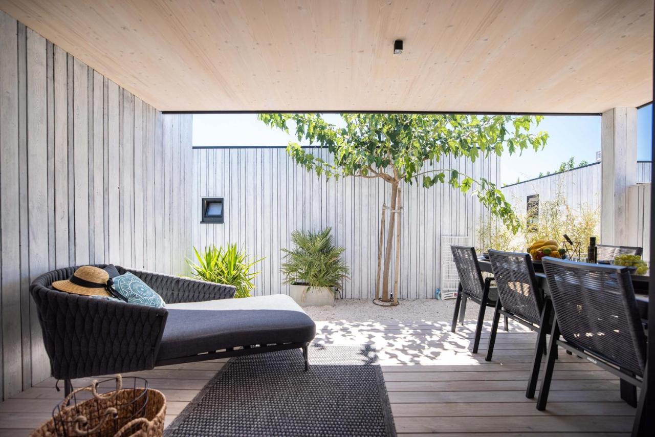 Arcadia Eco-Luxe Mobile Homes With Infinity Pool By Oiko Collection Privlaka  Exterior foto